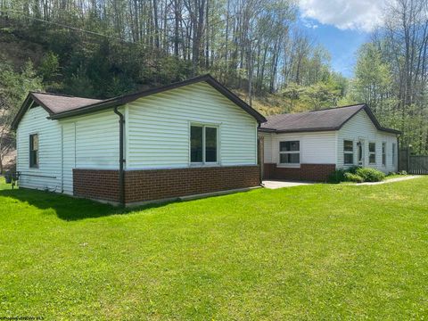 Photo of 2162 Ward Road, Elkins, WV 26241 (MLS # 10164653)