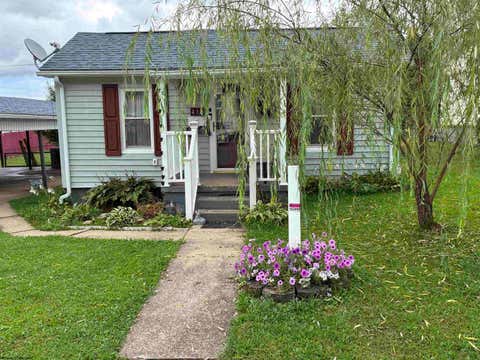 Photo of 410 Monroe Avenue, Weston, WV 26452 (MLS # 10166236)