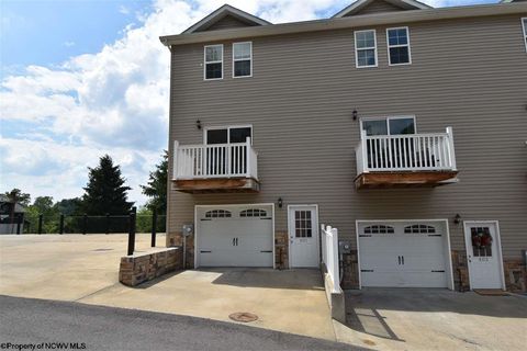 Photo of 425 Marlowe Circle #425, Morgantown, WV 26505 (MLS # 10162432)