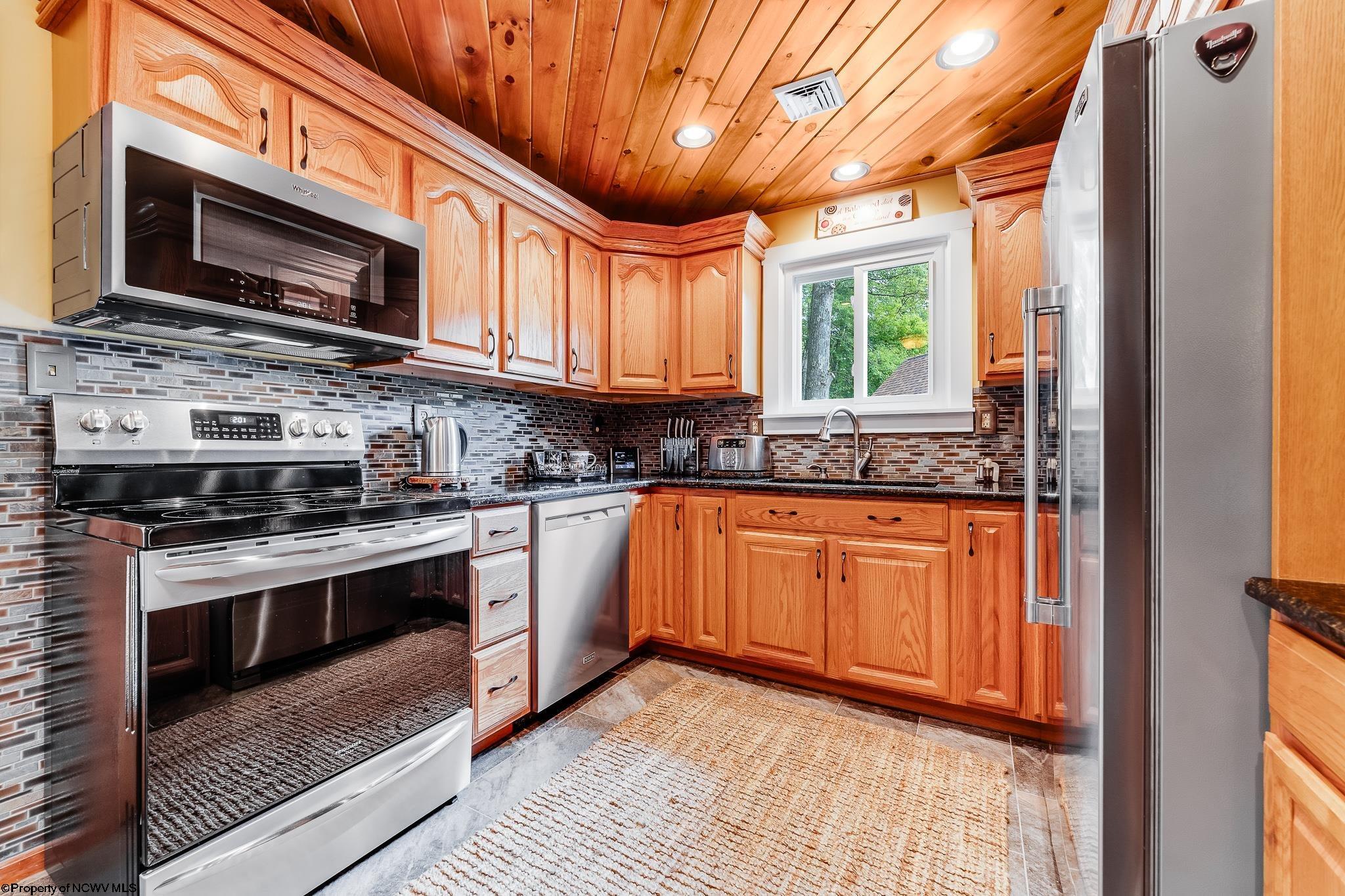 Friendsville, Maryland 21531, United States, 4 Bedrooms Bedrooms, ,2 BathroomsBathrooms,Residential,Contingent,203794