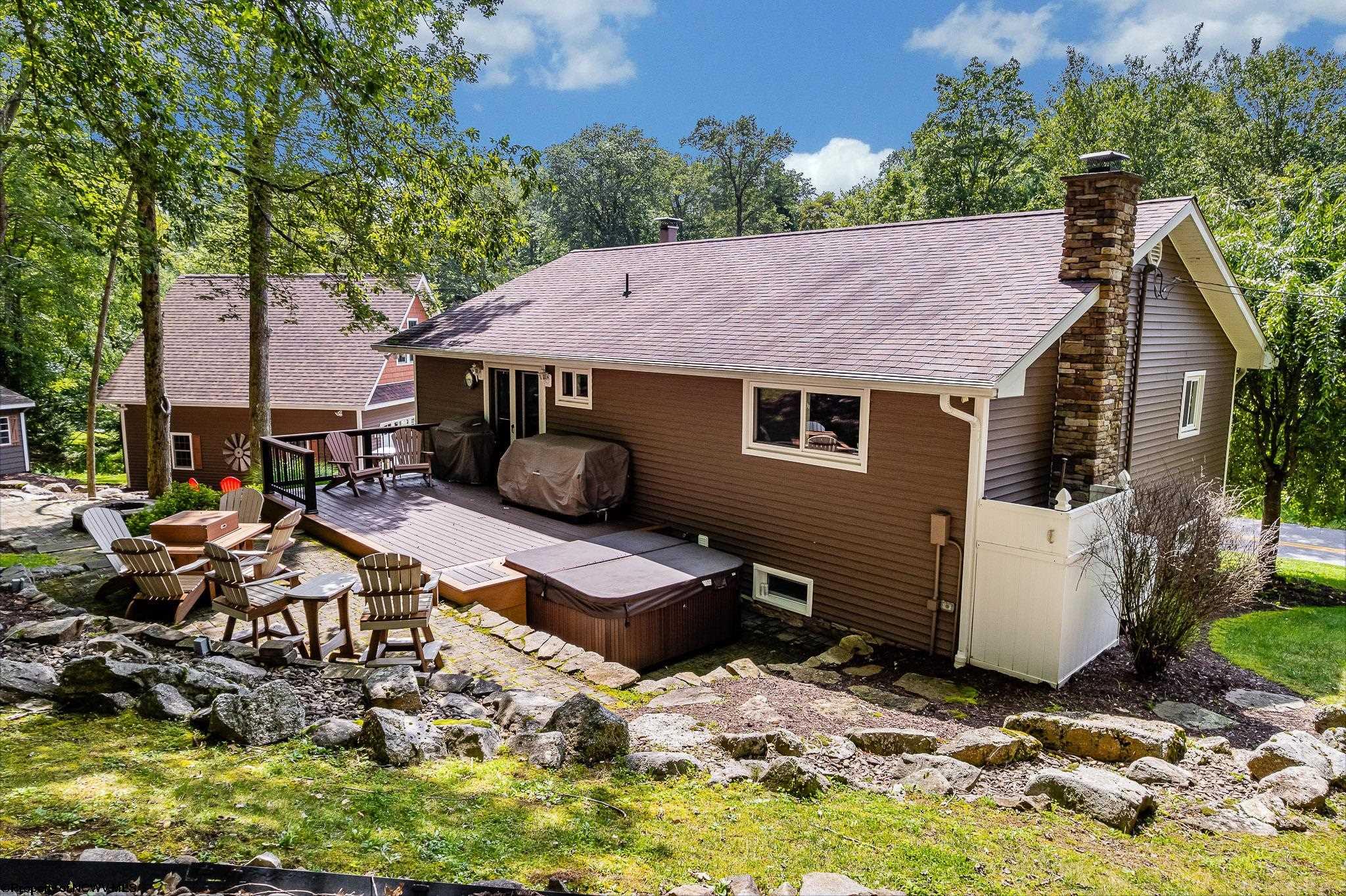 Friendsville, Maryland 21531, United States, 4 Bedrooms Bedrooms, ,2 BathroomsBathrooms,Residential,Contingent,203794