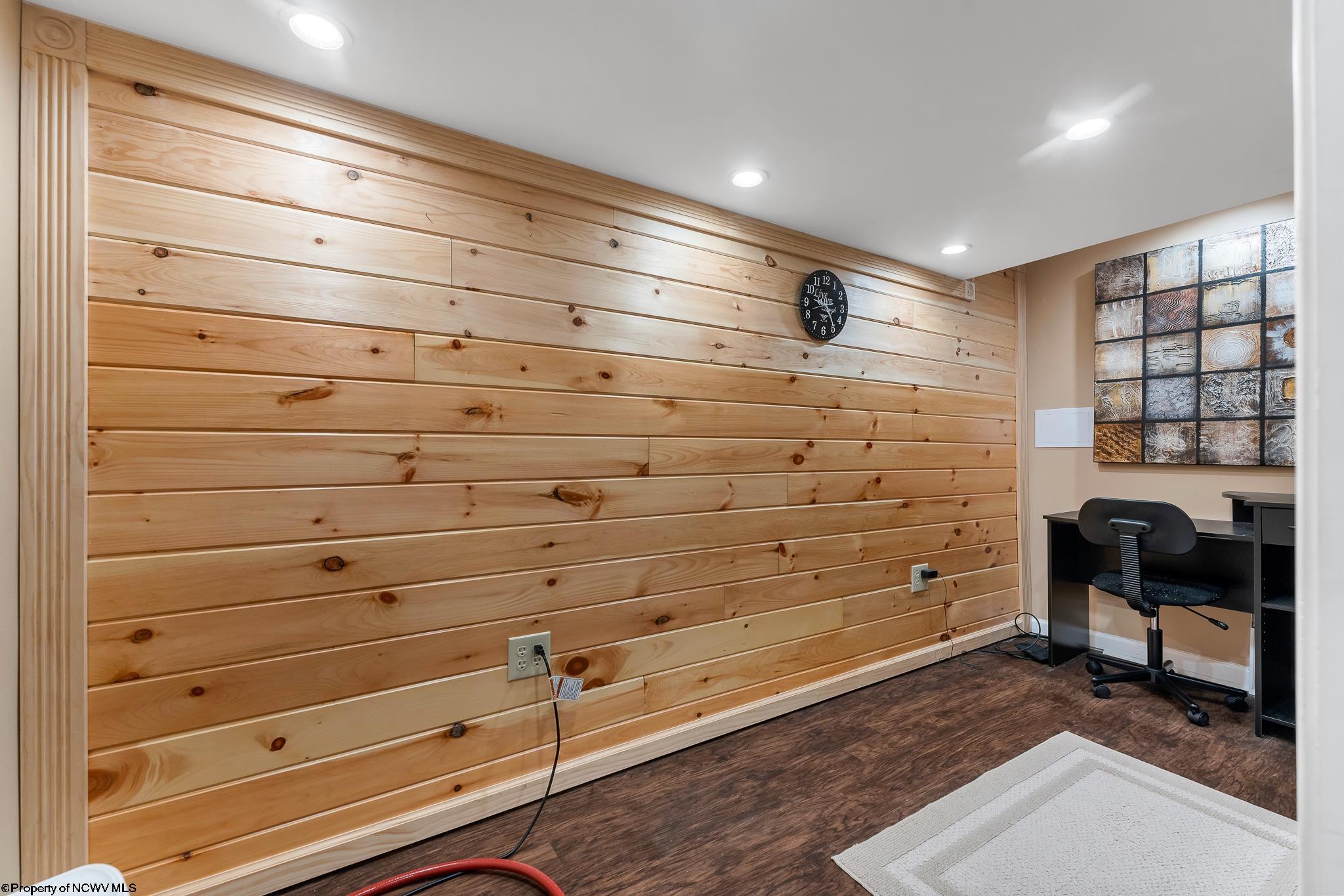 Friendsville, Maryland 21531, United States, 4 Bedrooms Bedrooms, ,2 BathroomsBathrooms,Residential,Contingent,203794