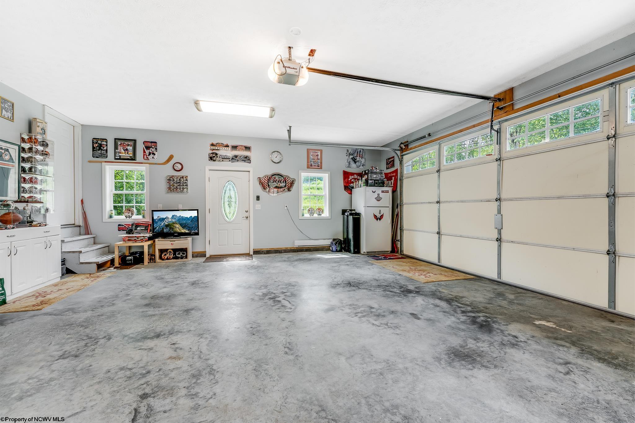 Friendsville, Maryland 21531, United States, 4 Bedrooms Bedrooms, ,2 BathroomsBathrooms,Residential,Contingent,203794