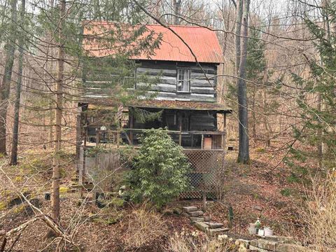 Photo of 2527 Smithtown Road, Morgantown, WV 26508 (MLS # 10163648)