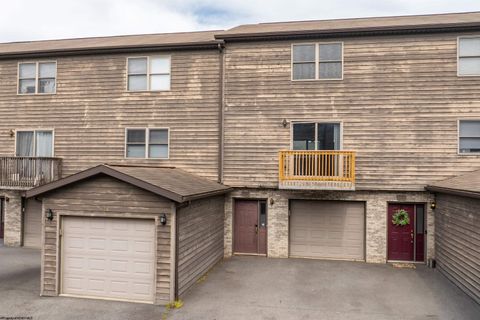Photo of 12 Silver Creek Drive, Morgantown, WV 26505 (MLS # 10164826)