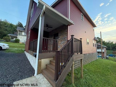 Photo of 54 Sycamore Street, Morgantown, WV 26501 (MLS # 10165349)
