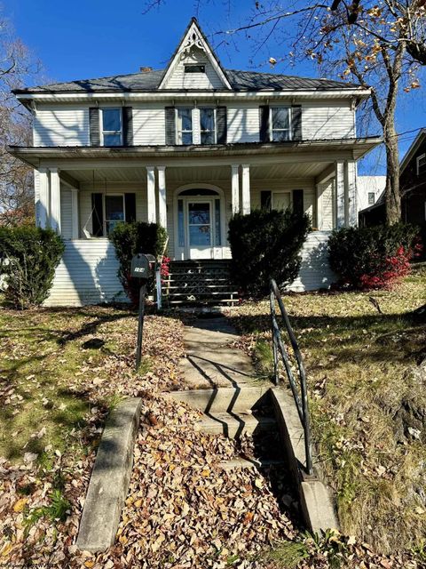 Photo of 104 Brown Avenue, Kingwood, WV 26537 (MLS # 10162331)