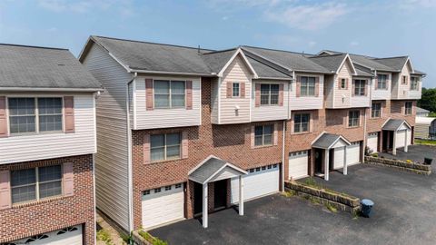 Photo of 25 Ocean View Drive, Morgantown, WV 26505 (MLS # 10161590)