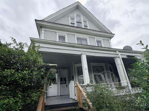 Photo of 317 E Park Avenue, Fairmont, WV 26554 (MLS # 10166443)