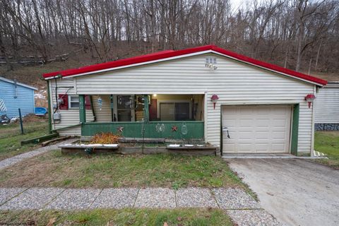 Photo of 139 Ramp Hollow Road, Pursglove, WV 26546 (MLS # 10163961)