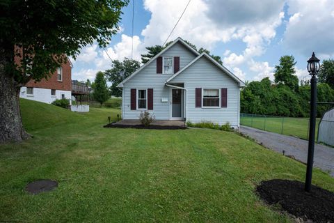 Photo of 481 Meridan Street, Morgantown, WV 26505 (MLS # 10160382)