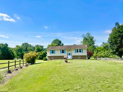 Photo of 1414 Beech Lane, Fairmont, WV 26554 (MLS # 10165416)