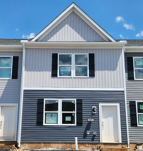 Photo of 17 Erow Street, Fairmont, WV 26554 (MLS # 10163611)