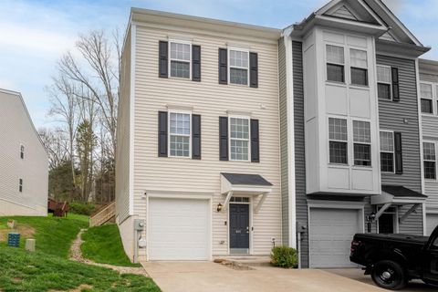 Photo of 401 Turquoise Lane, Morgantown, WV 26508 (MLS # 10164343)