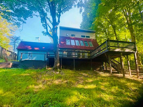 Photo of 102 Morgan Hill Road, Morgantown, WV 26508 (MLS # 10163024)