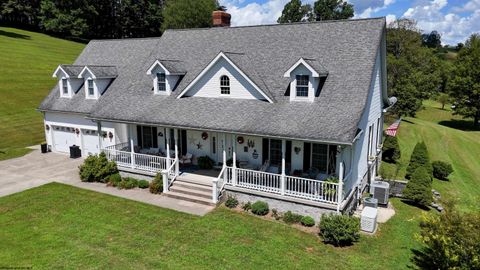 Photo of 71 Foxmoor Road, Belington, WV 26250 (MLS # 10161074)