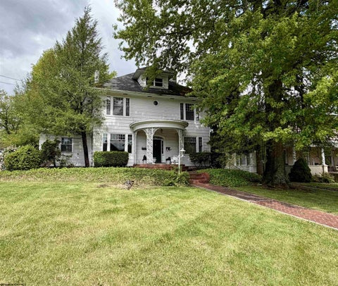 Photo of 608 Milford Street, Clarksburg, WV 26301 (MLS # 10165233)