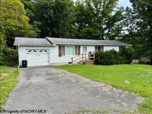 28 GROVE AVE, REEDSVILLE, WV 26547 - Image 81aa20ea2de75224ddaec477d770d0fa/4113736131