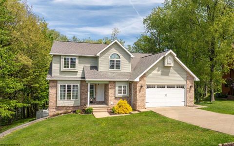 Photo of 1229 Kings Road, Morgantown, WV 26508 (MLS # 10164038)