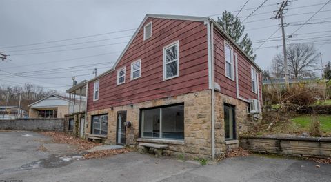 Photo of 5 Dunkard Avenue, Morgantown, WV 26501 (MLS # 10162885)