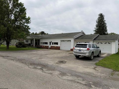 Photo of 139 N Custer Street, Belington, WV 26250 (MLS # 10164596)