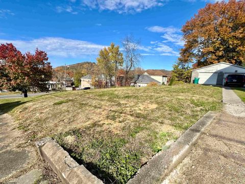 Photo of 308 Point Street, Clarksburg, WV 26301 (MLS # 10162462)