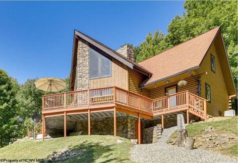 Photo of 102 Northern Trail, Snowshoe, WV 26291 (MLS # 10164092)