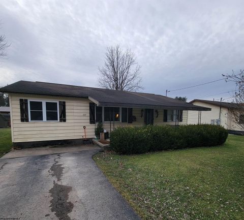 Photo of 209 Pennsylvania Avenue, Parsons, WV 26287 (MLS # 10163035)