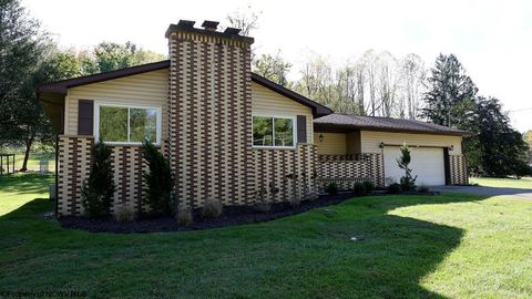 Photo of 1100 Country Club Road, Clarksburg, WV 26301 (MLS # 10162071)