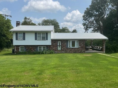 Photo of 52 Howesville Drive, Tunnelton, WV 26444 (MLS # 10166291)