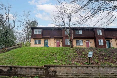 Photo of 135 Lough Street #D, Westover, WV 26501 (MLS # 10163953)