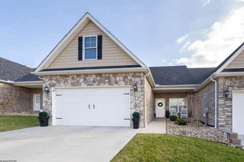 Photo for 202 Red Oak Lane