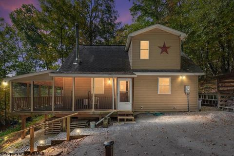 Photo of 546 Wild Turkey Ridge, Lost City, WV 26810 (MLS # 10161882)