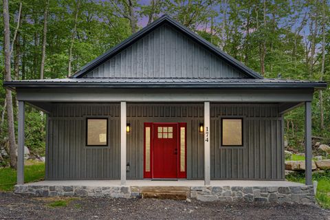Photo of 174 Dogwood Drive LOT 137 BAVARIAN SEC, Terra Alta, WV 26764 (MLS # 10160914)