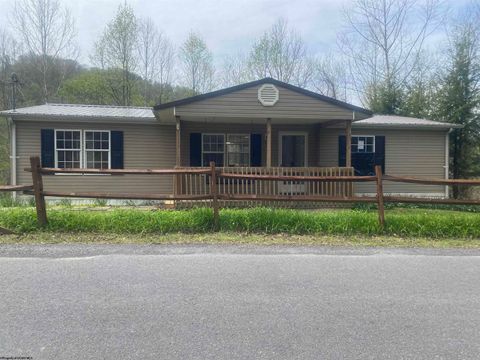 Photo of 945 Pine Grove Road, Fairmont, WV 26554 (MLS # 10164187)