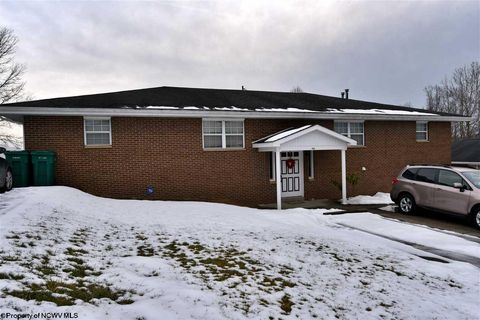 Photo of 609 Hickory Street #B, Bridgeport, WV 26330 (MLS # 10163600)