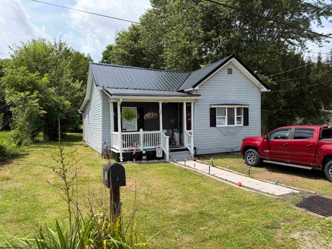 Photo of 121 Hoff Street, Belington, WV 26250 (MLS # 10165950)