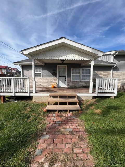 Photo of 1323 Pennsylvania Avenue, Fairmont, WV 26554 (MLS # 10162368)