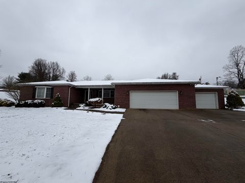 Photo of 901 Riverview Drive, Fairmont, WV 26554 (MLS # 10162706)