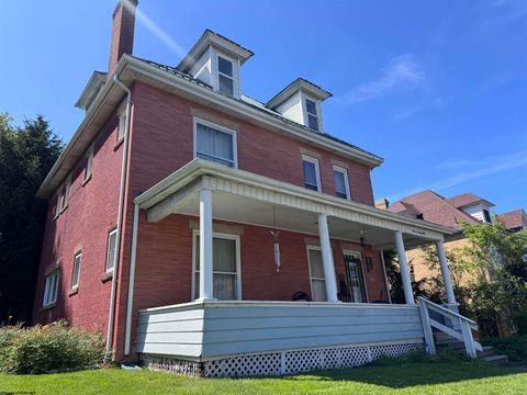 Photo of 731 Benoni Avenue, Fairmont, WV 26554 (MLS # 10165111)