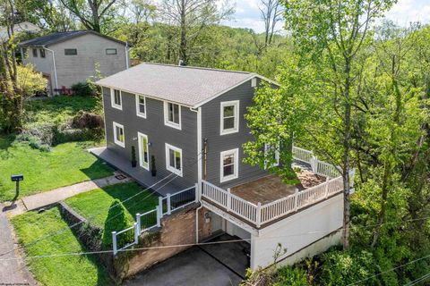 Photo of 752 Northwest Drive, Morgantown, WV 26505 (MLS # 10164488)