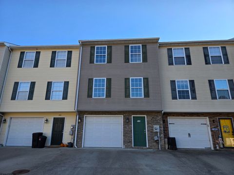 Photo of 110 Eagle Drive, Maidsville, WV 26541 (MLS # 10162011)