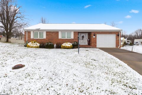 Photo of 120 Center Court, Bridgeport, WV 26330 (MLS # 10162755)