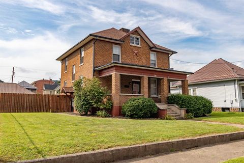Photo of 339 Court Avenue, Weston, WV 26452 (MLS # 10160889)