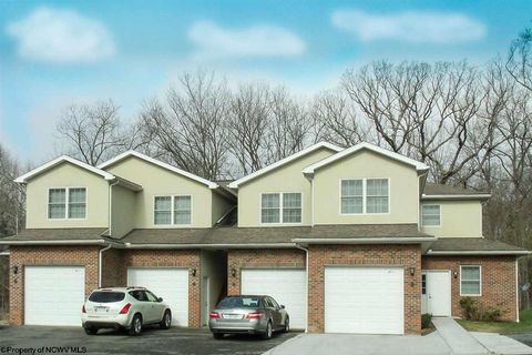 Photo of 108 Mountain Golf Drive, Morgantown, WV 26508 (MLS # 10161802)
