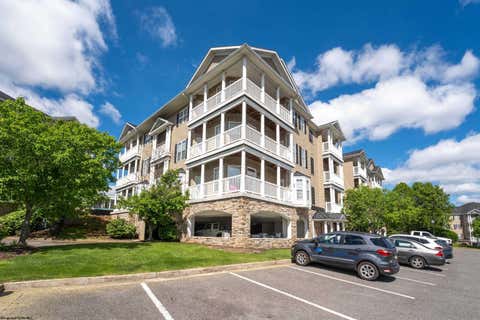 Photo for 2524 Suncrest Village