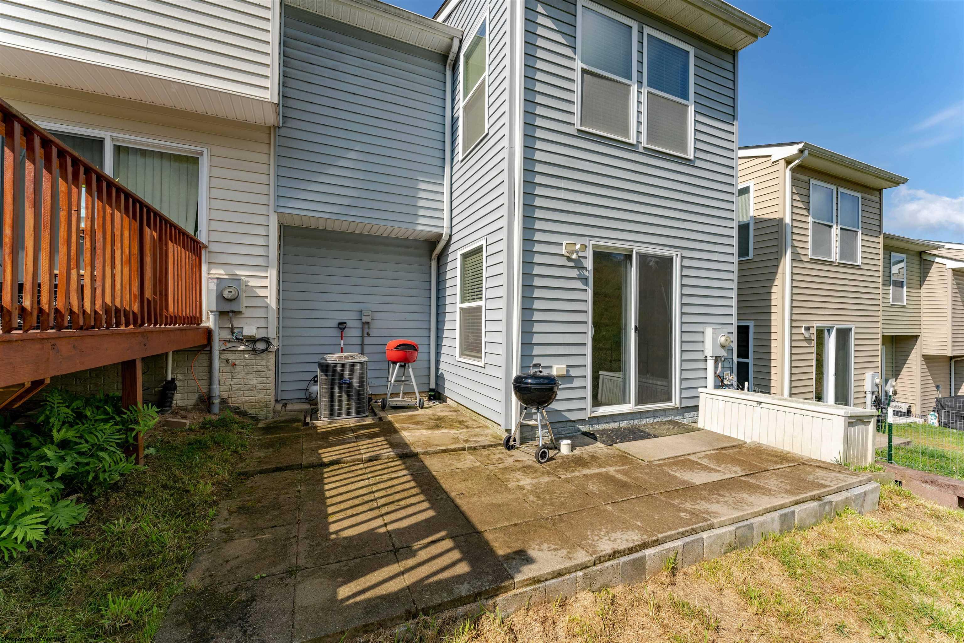 Photo 3 of 21 of 131 Auburn Drive townhome