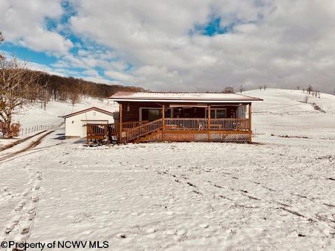 Photo of 10 N Field Drive, Moatsville, WV 26405 (MLS # 10163078)
