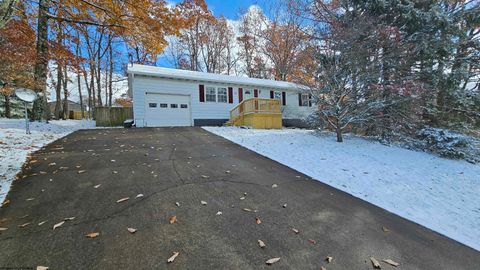 Photo of 80 Buckingham Road, Morgantown, WV 26508 (MLS # 10162433)