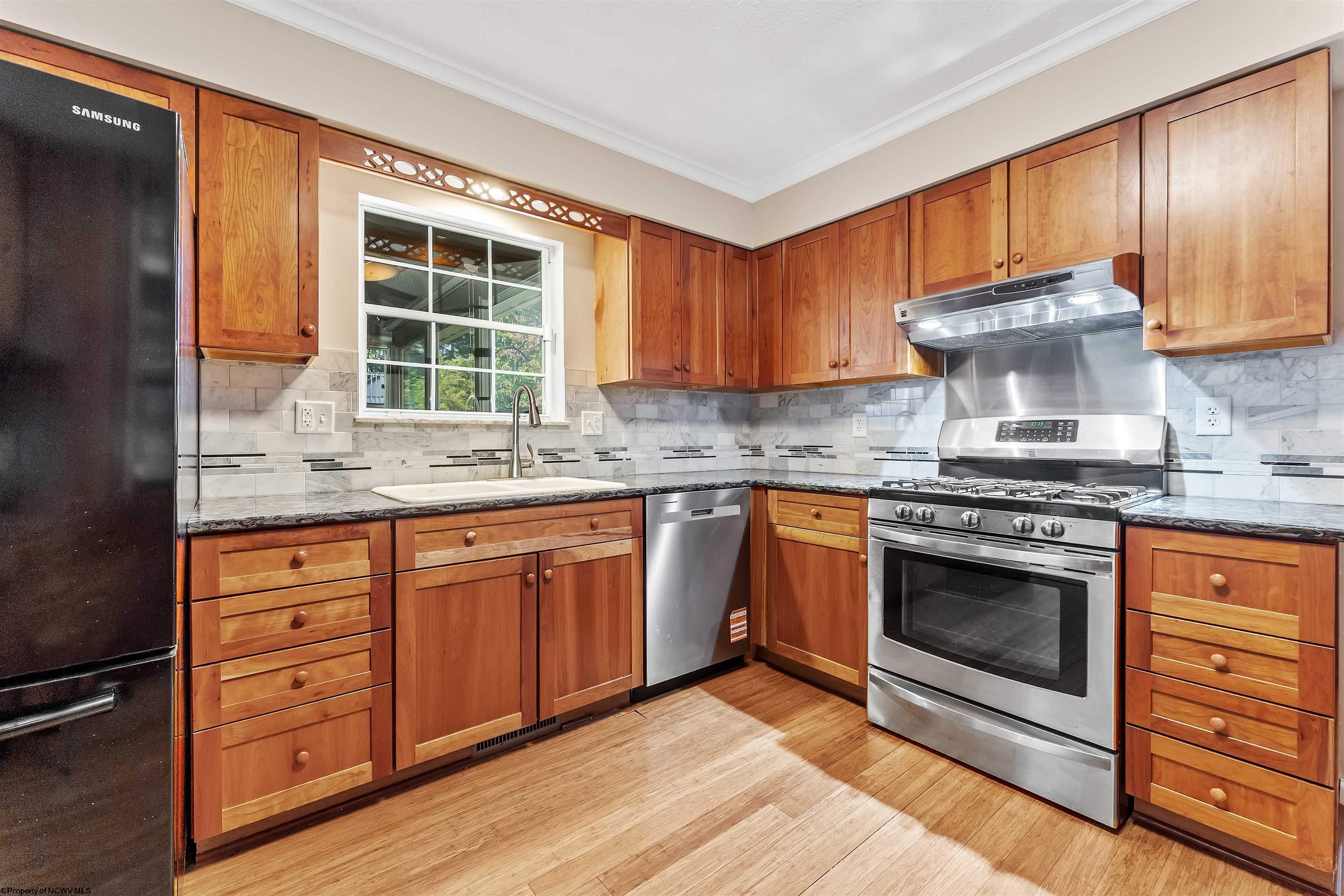 Morgantown, West Virginia 26508, United States, 4 Bedrooms Bedrooms, ,2 BathroomsBathrooms,Residential,Active,221594